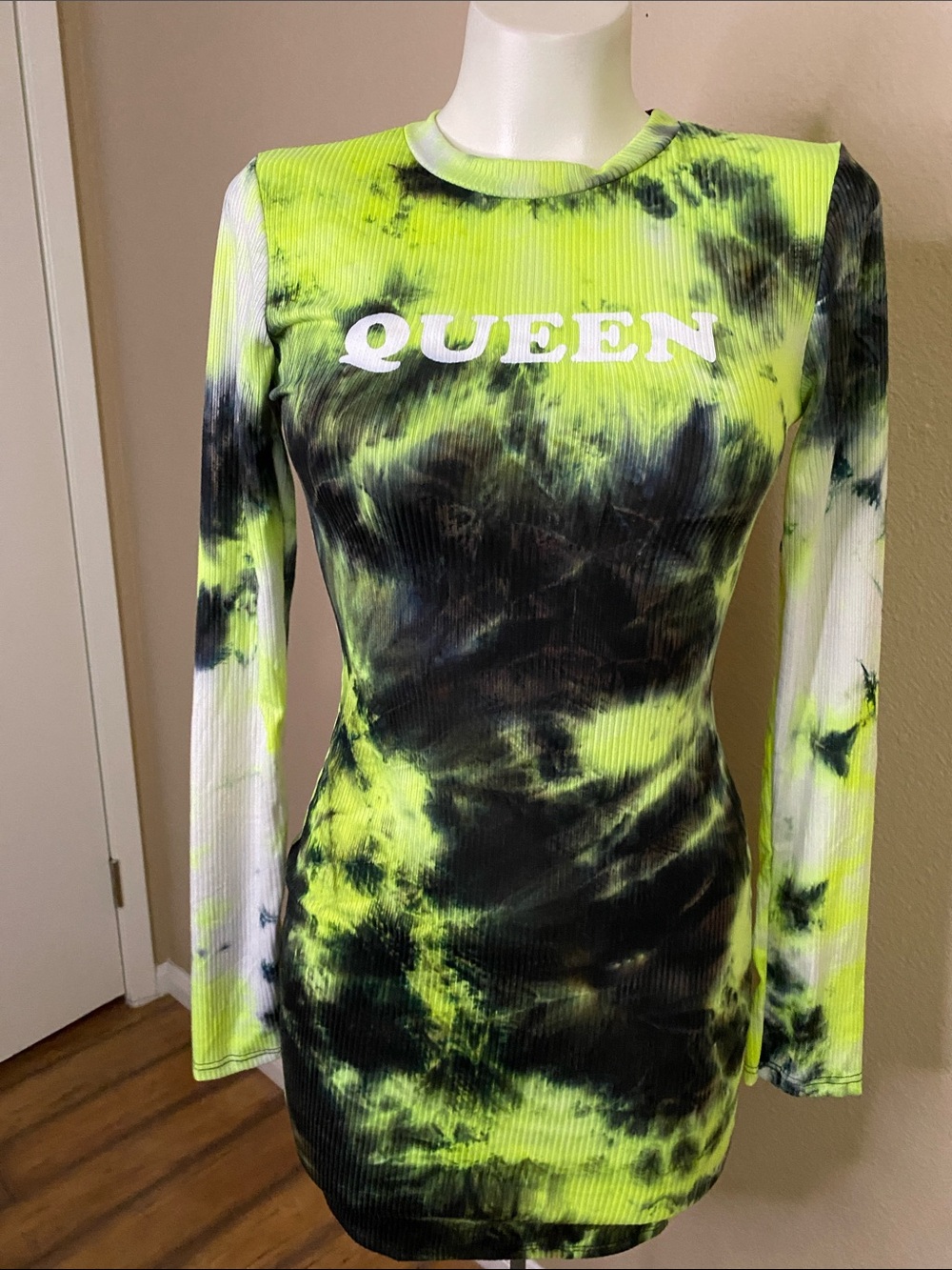 Fashion Nova Tie dye ribbed knit Queen graphic stretch bodycon club dress S